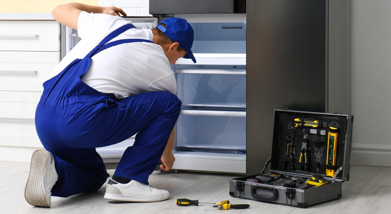 sub-zero refrigerator technician